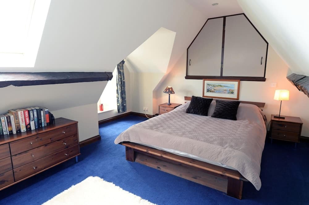 The Priory - Country Manor House Log Burner Sea Views Pet Friendly