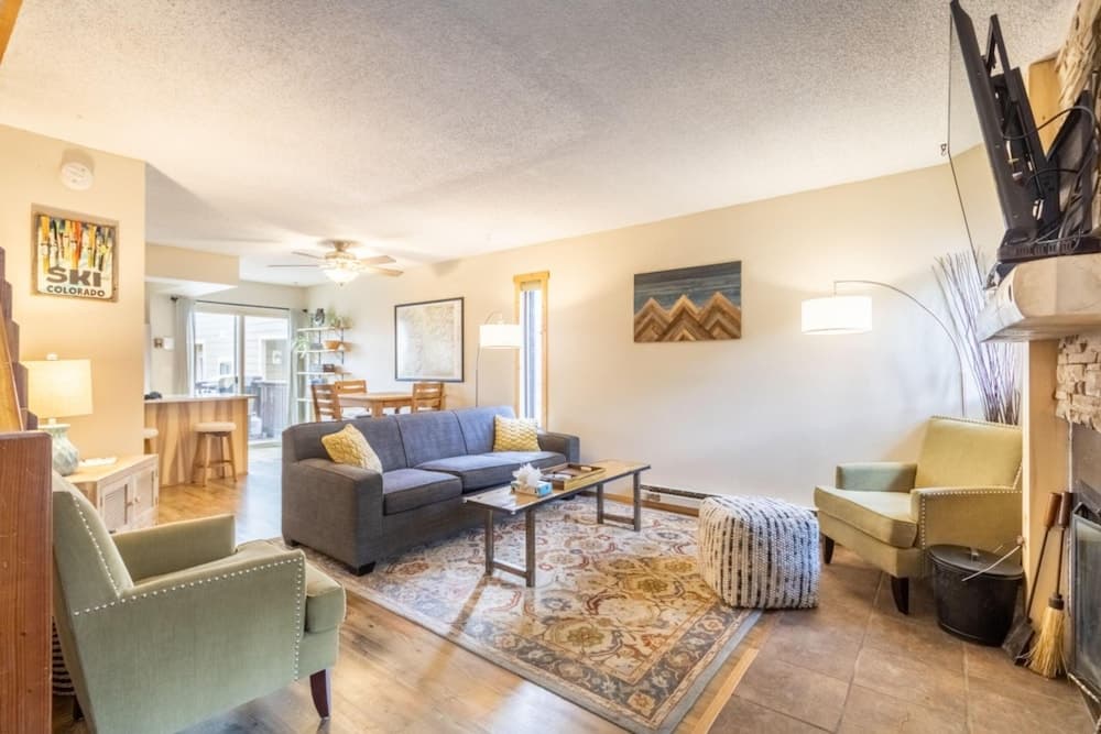 Villamont #6952 by Summit County Mountain Retreats