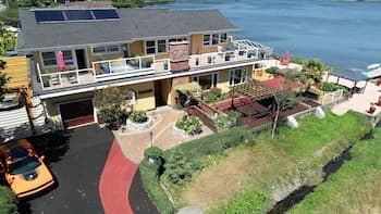 Birds of a Feather Ocean Lagoon Victoria Condos