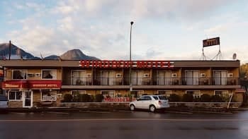 Windsor Motel