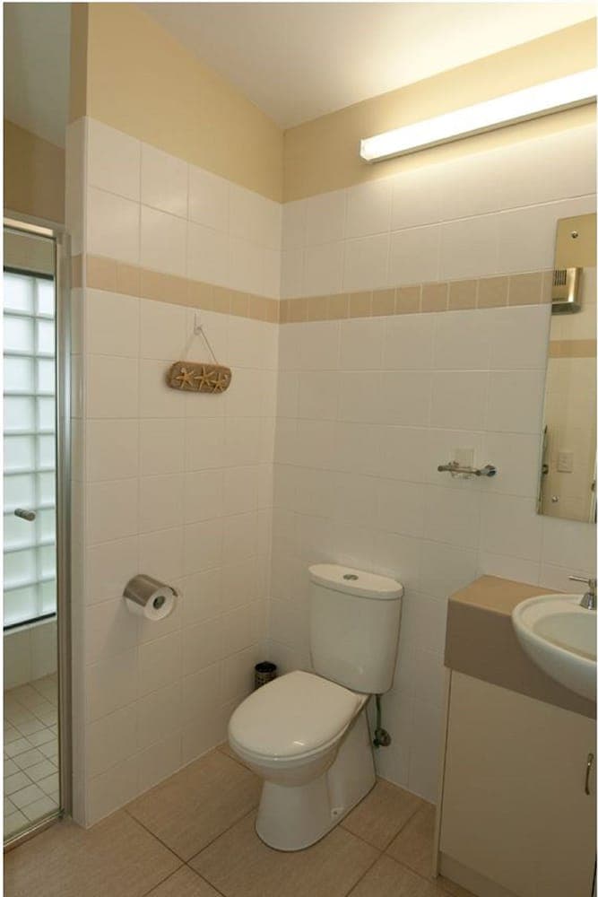 The Rookery at Christmas Cove