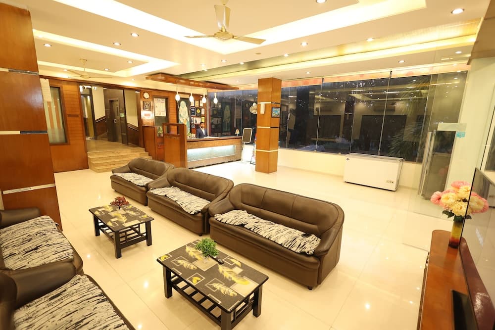 Hotel Sai Grand Castle Inn