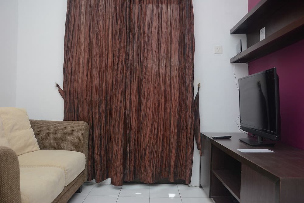 Cozy and Simply 2BR at Kebagusan City Apartment