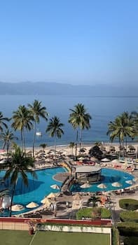 Torre Condomar by VRHost