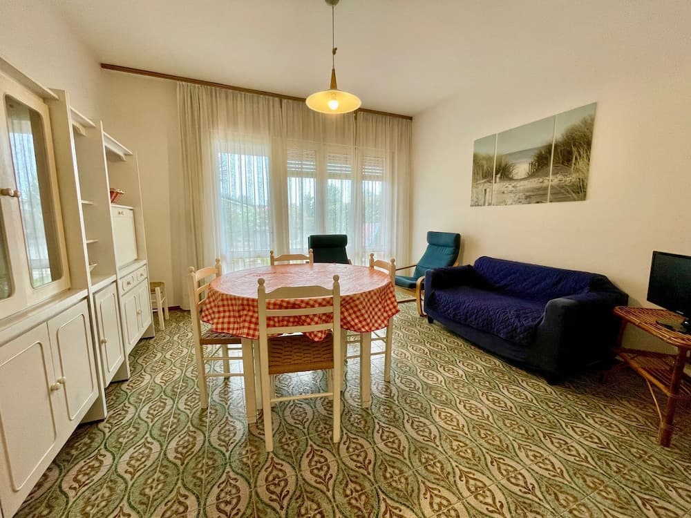 Amazing Villa With Private Garden