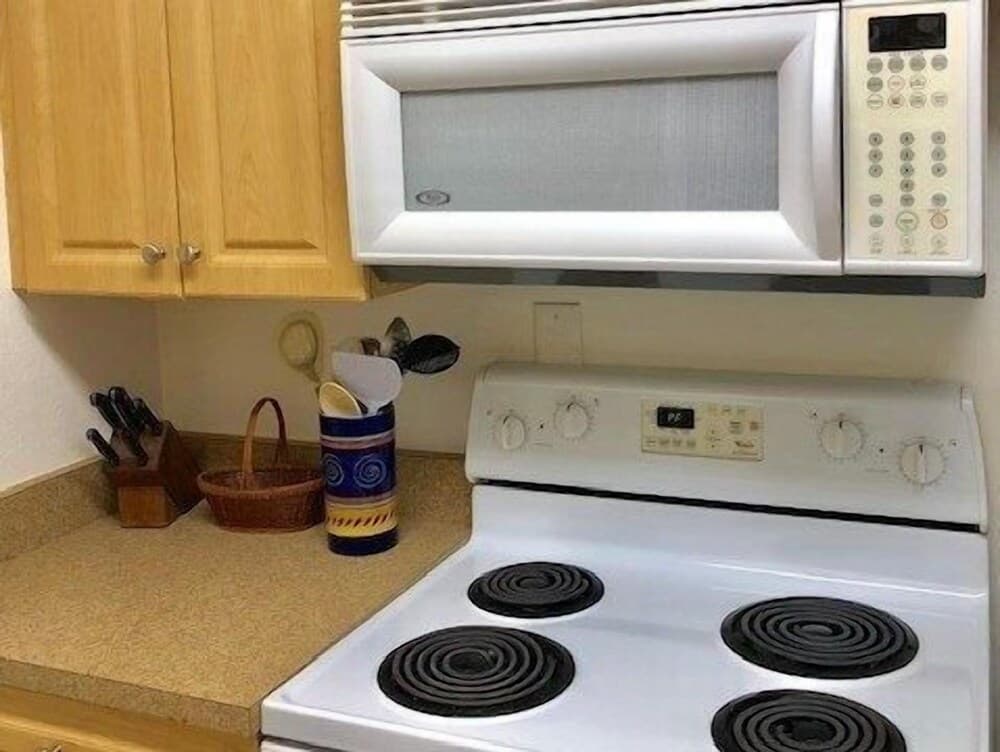 Seahorse Villa East 1 Bedroom Home by Redawning