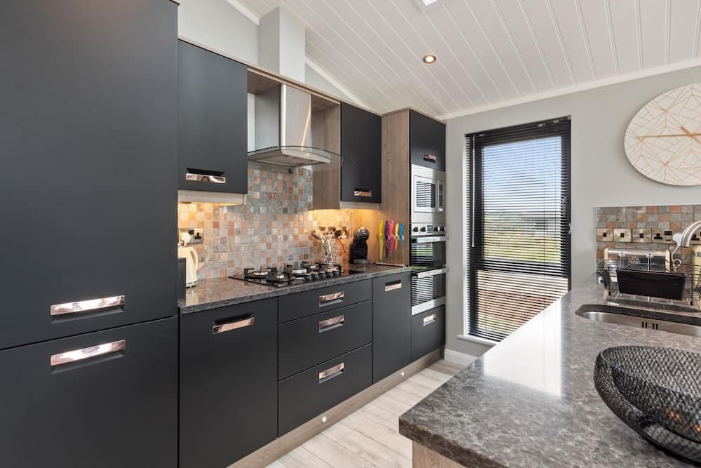 Ael-y-bryn - Luxury Lodge Hot Tub Three En-suite Bedrooms