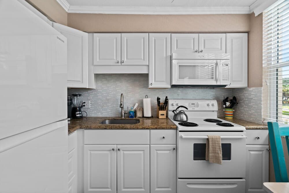 Clearwater Beach Suites 205 2 Bedroom Condo by Redawning