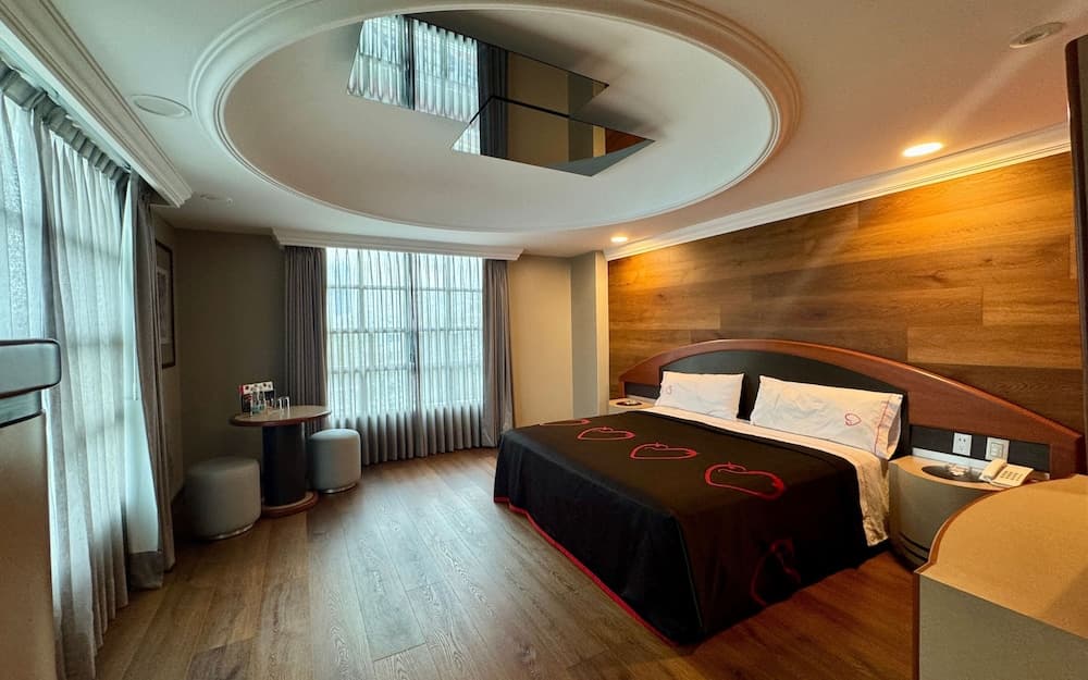 Hot Plaza Belices | Love Hotel | Solo Adultos