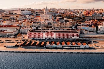 The Editory Riverside Santa Apolonia