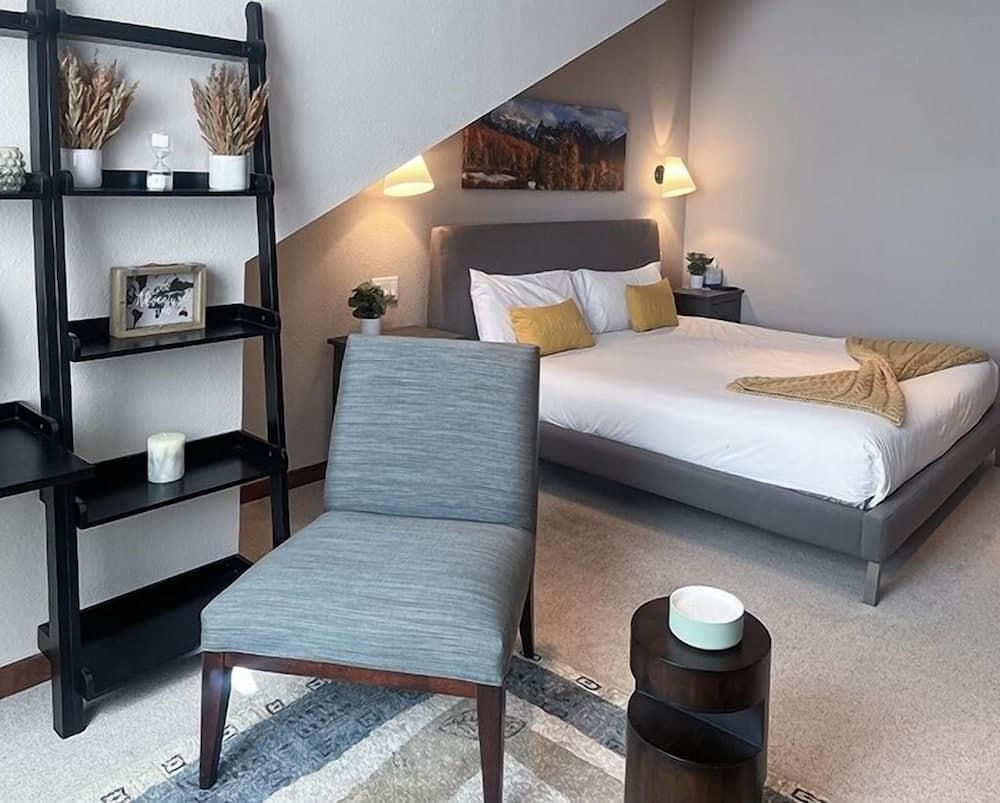 Vail Point #7 4 Bedroom Townhouse by RedAwning