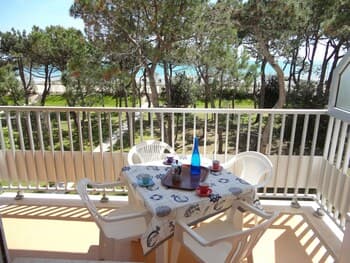 Beautiful Apartment for 4 People, Facing the sea by Beahost Rentals