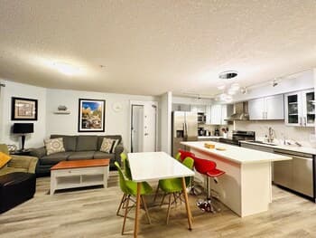 Luxurious One Bedroom Suite WindTower