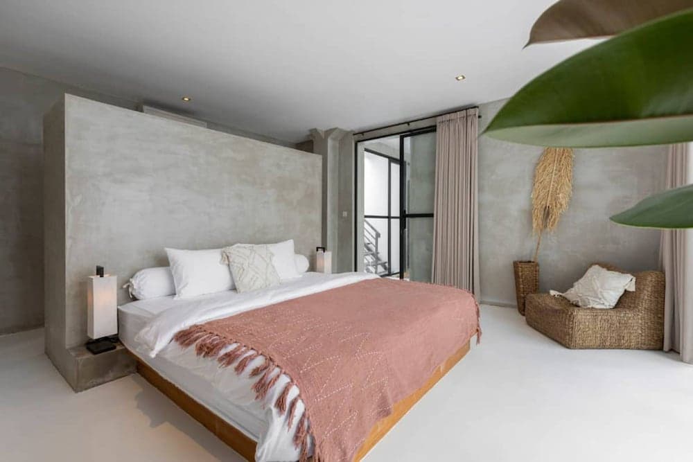 4BR Luxe Pool Villa Canggu near Finns