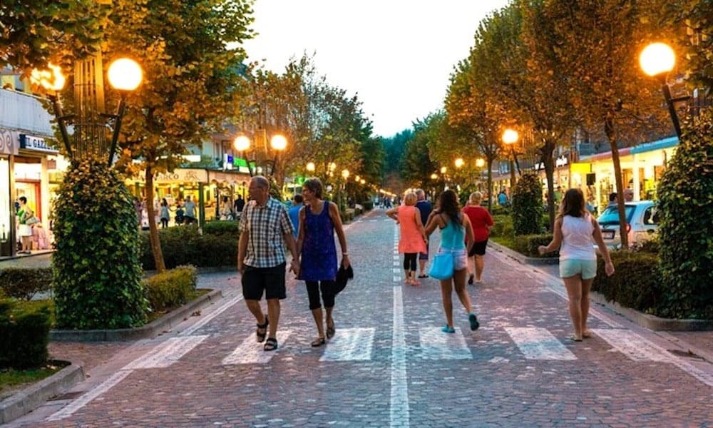 Relax and Enjoy our Pool - Beahost