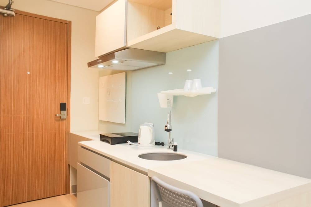 Nice and Modern Studio at Tamansari Iswara Apartment