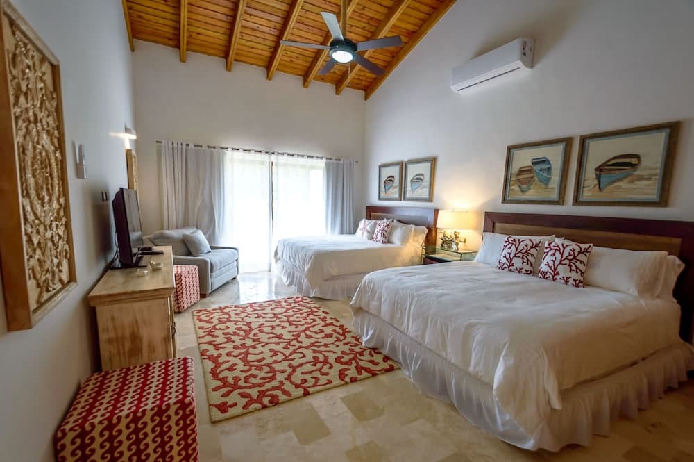 Luxurious 5-bdr villa at Casa de Campo