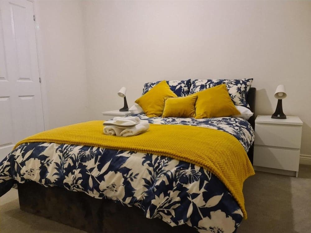 Stunning 3-bed House in Wolverhampton