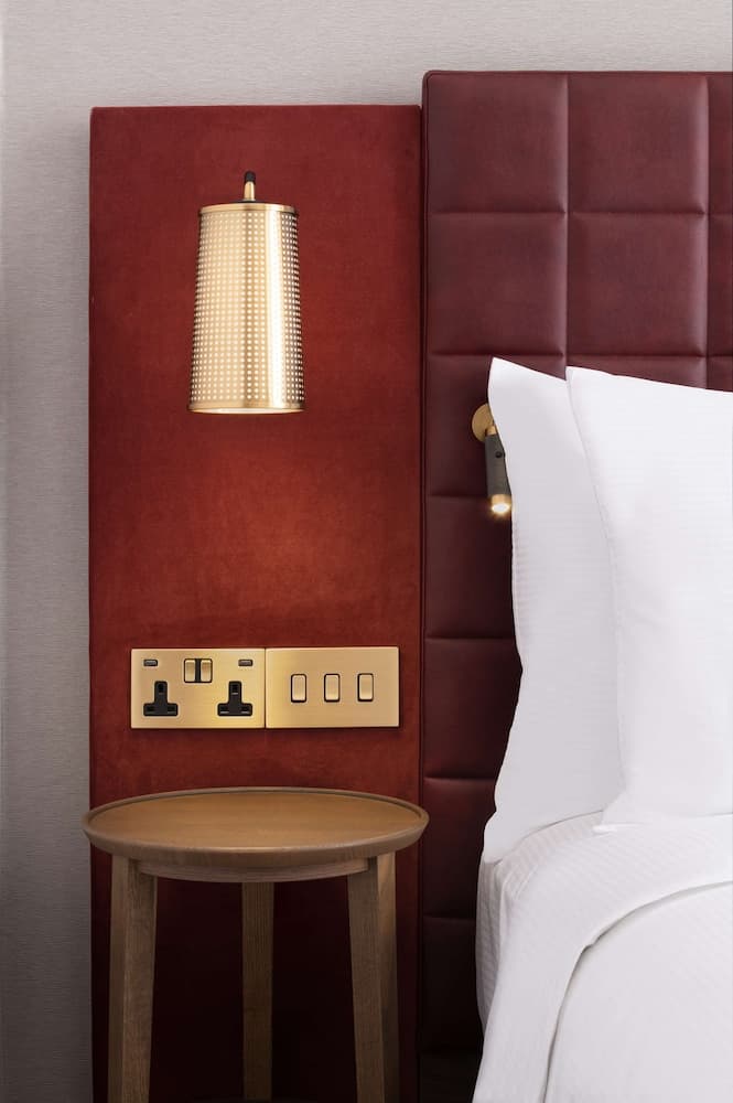 Lost Property St. Paul's London, Curio Collection By Hilton