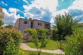 Clai A2 in Novigrad With 1 Bedrooms and 1 Bathrooms