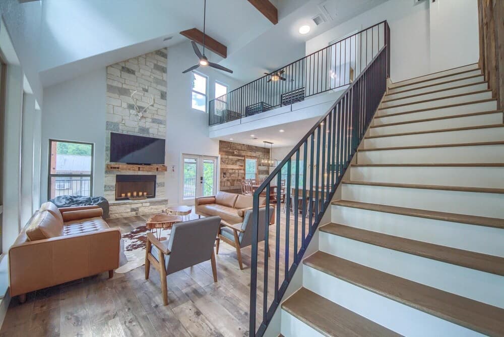 Guadalupe Lodge RR 7806