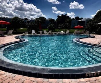 3608 Apartment with 3 swimming pools , Near Disney world.