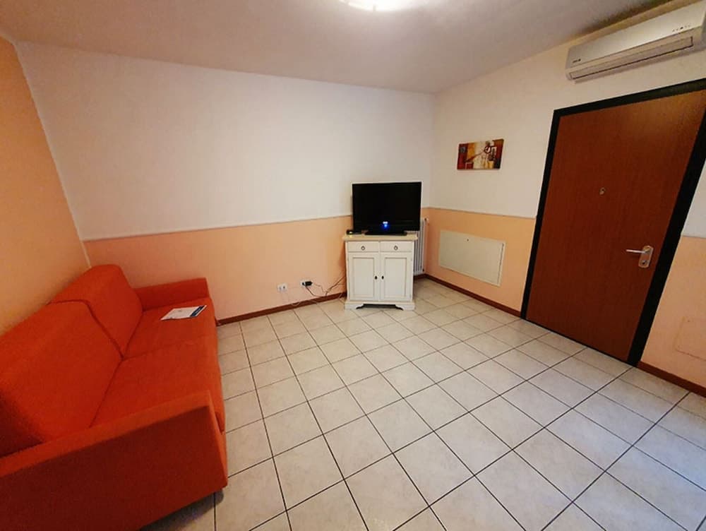 Family Oasi Garda 15