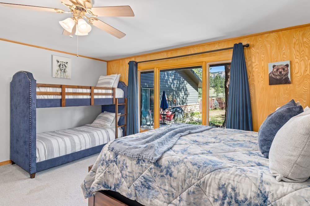 Panorama Vacation Home By Estes Park Homes 6 Bedroom Home by RedAwning