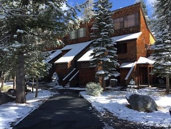 Cozy Condo in the Heart of BV - Condo Bear #104 1 Bedroom Condo by Redawning