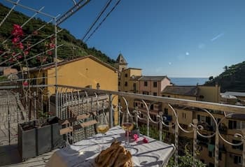 Liersena Sea View Mini Villa with AC