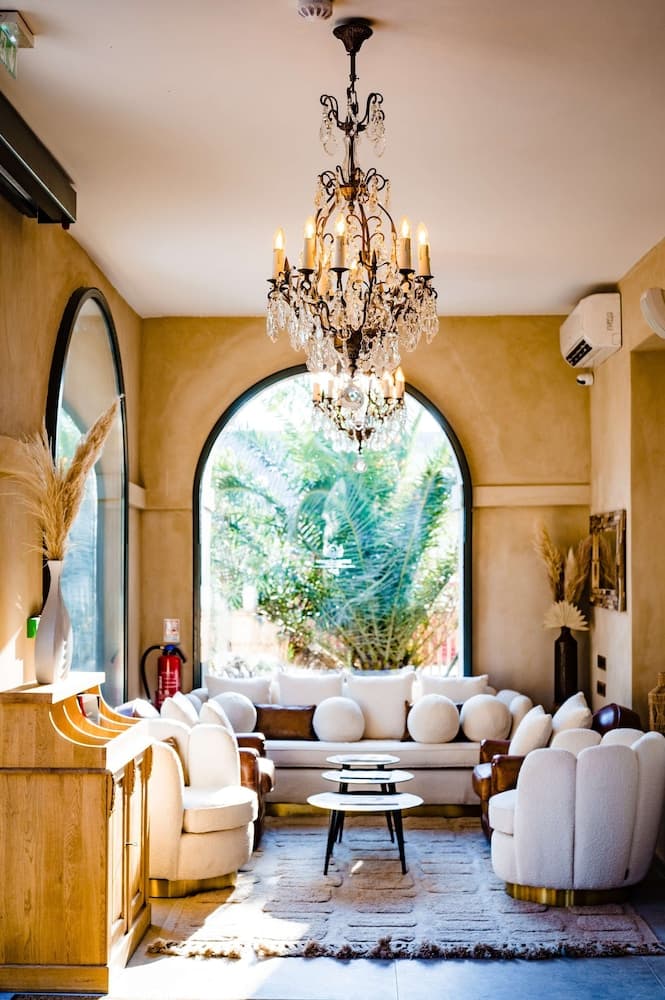 Le Hameau des Pesquiers Ecolodge, Curio Collection by Hilton