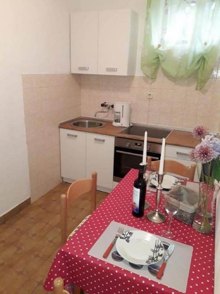 Dioniza - 150 m From Beach - A2