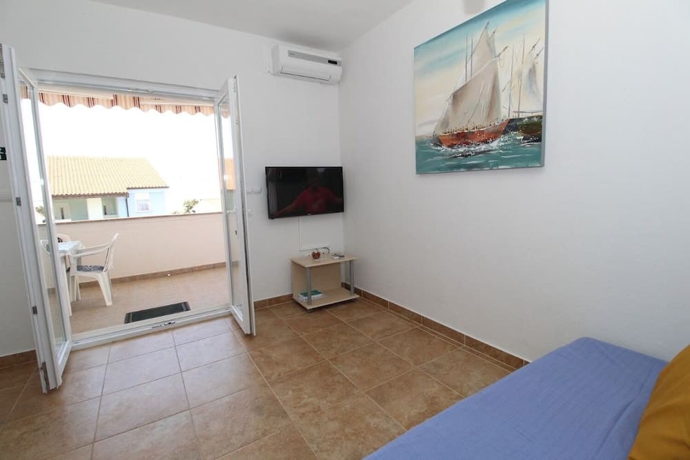 Uga2 - 70m From the Beach - A1-kat