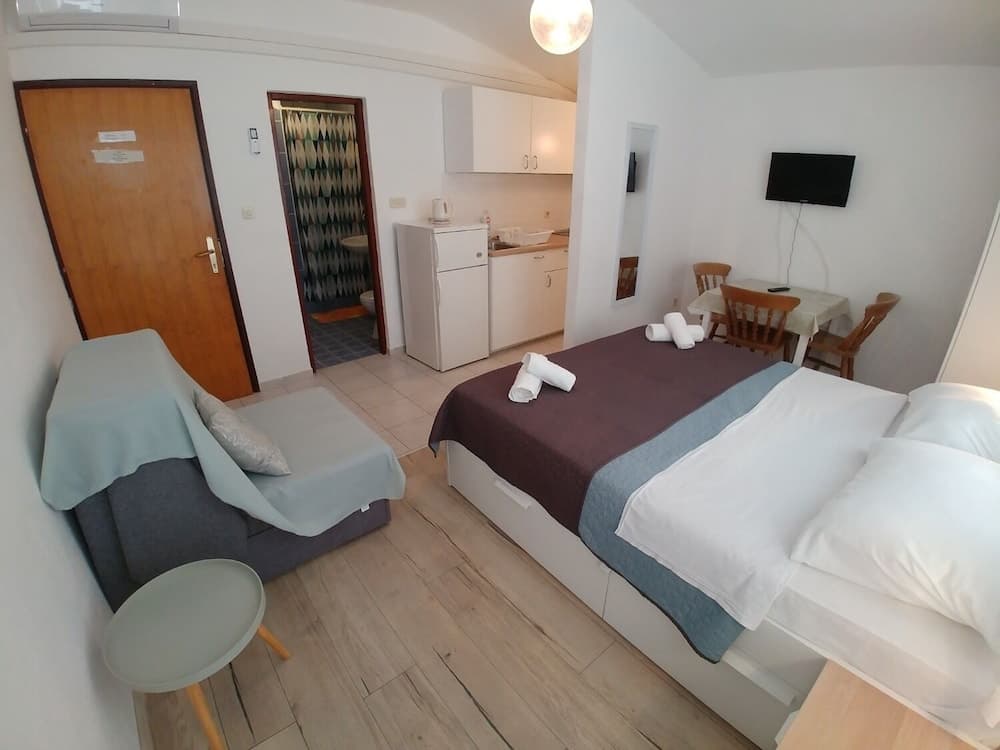 Svetka - 10m From the sea - A11