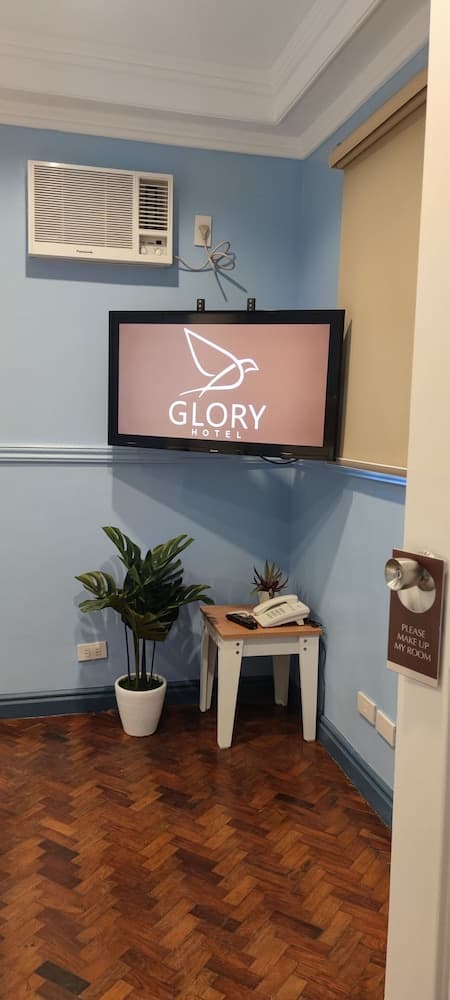 Glory Hotel Cubao