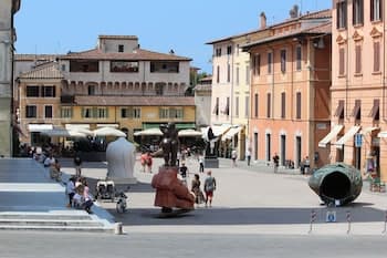 Loft Angela Charming Aptmnt in Pietrasanta Center