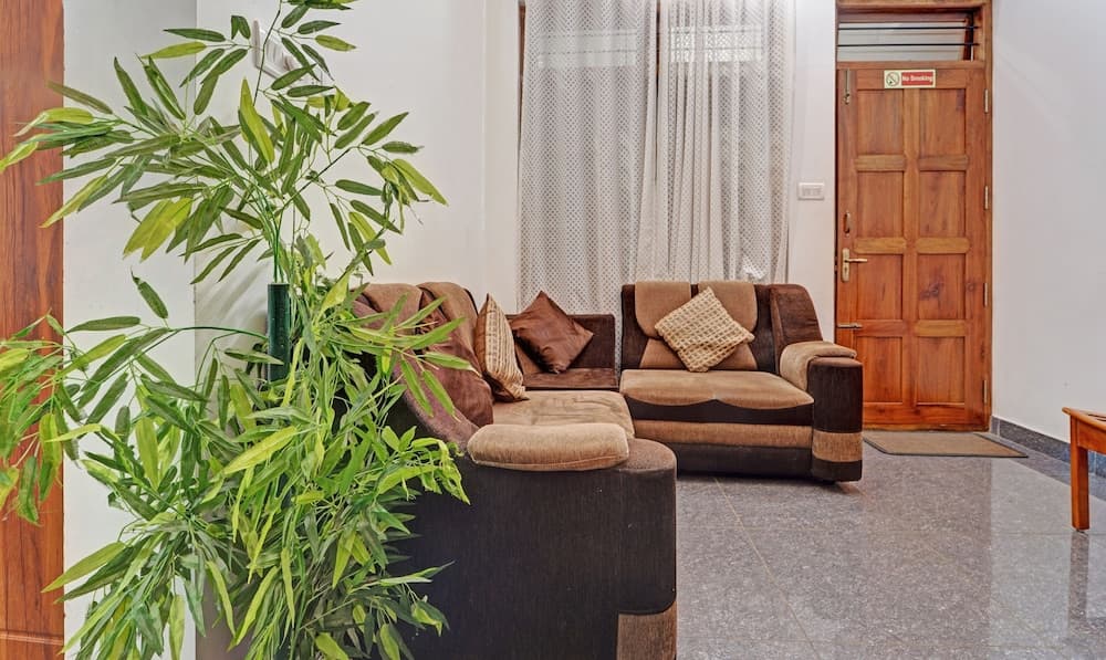 Treebo Alaka Rester Homestay