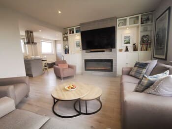 A Place With A View - 2 bed Village Apartment