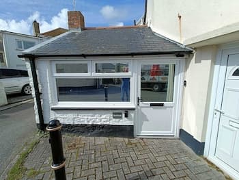 Charming 1-bed Cottage in Mullion