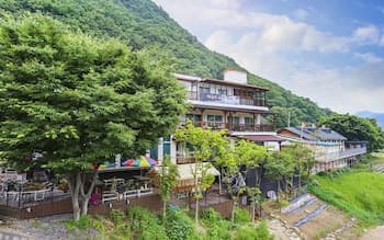 Goesan Morning of Valley Pension