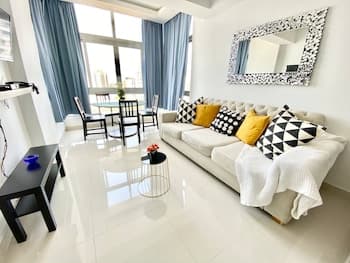 Luxury 1br , Pool, Gym, Close Agora Mall