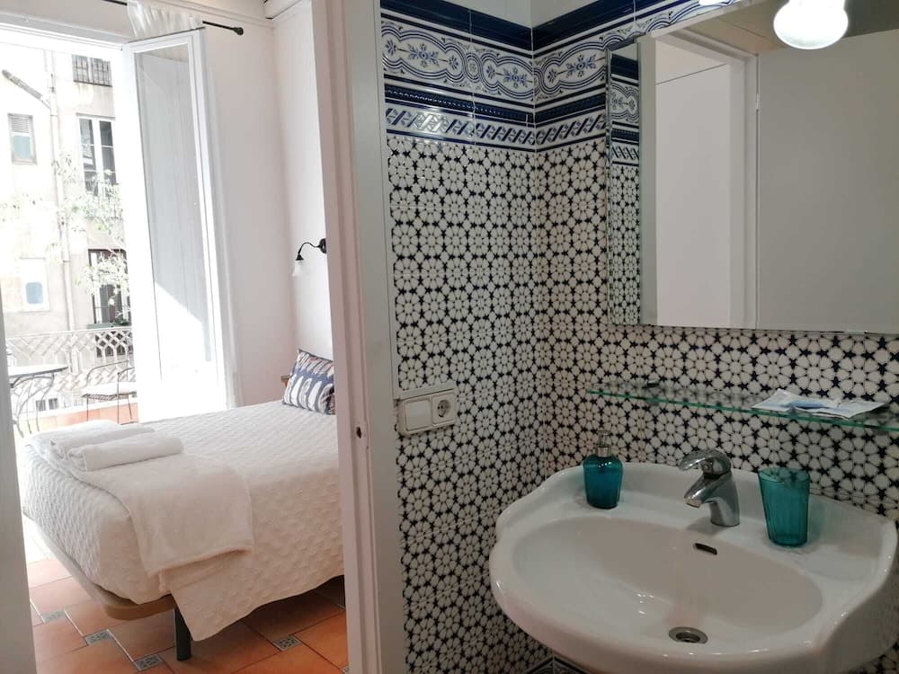 Casa Consell Gran Vía, Guest House