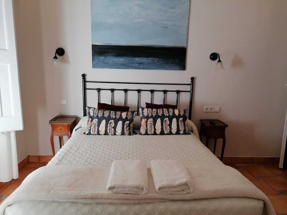 Casa Consell Gran Vía, Guest House