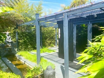 Adorable Zen Garden - 1 Bed Cottage by Poole Bay