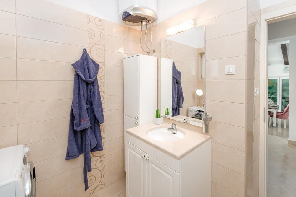 Villa Dea - Luxury Villa With Outdoor Swimming Pool ID Direct Booker 7442