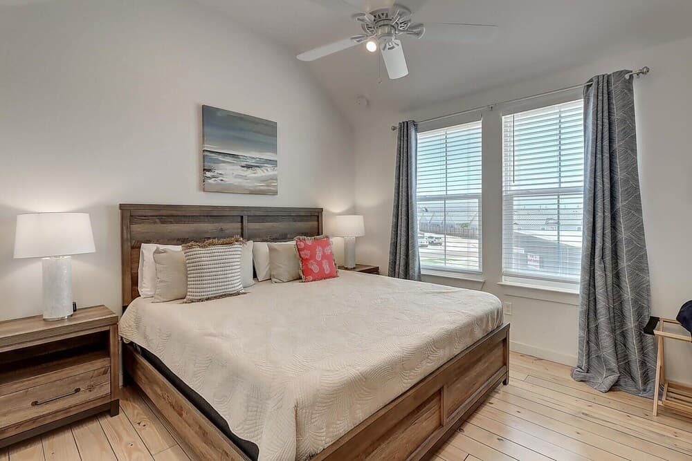 5 Oclock Chateau Mv2d 3 Bedroom Condo by Redawning