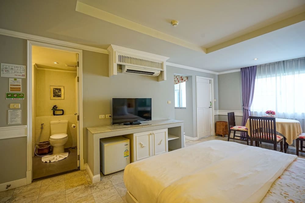 At Pingnakorn Hotel Chiang Mai