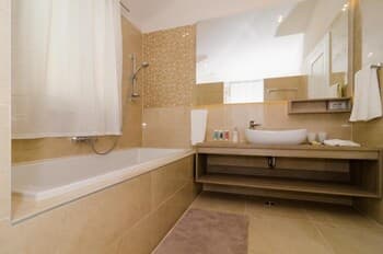 Villa Orlando - Five Bedroom Villa With Swimming Pool and Sea View ID Direct Booker 3375