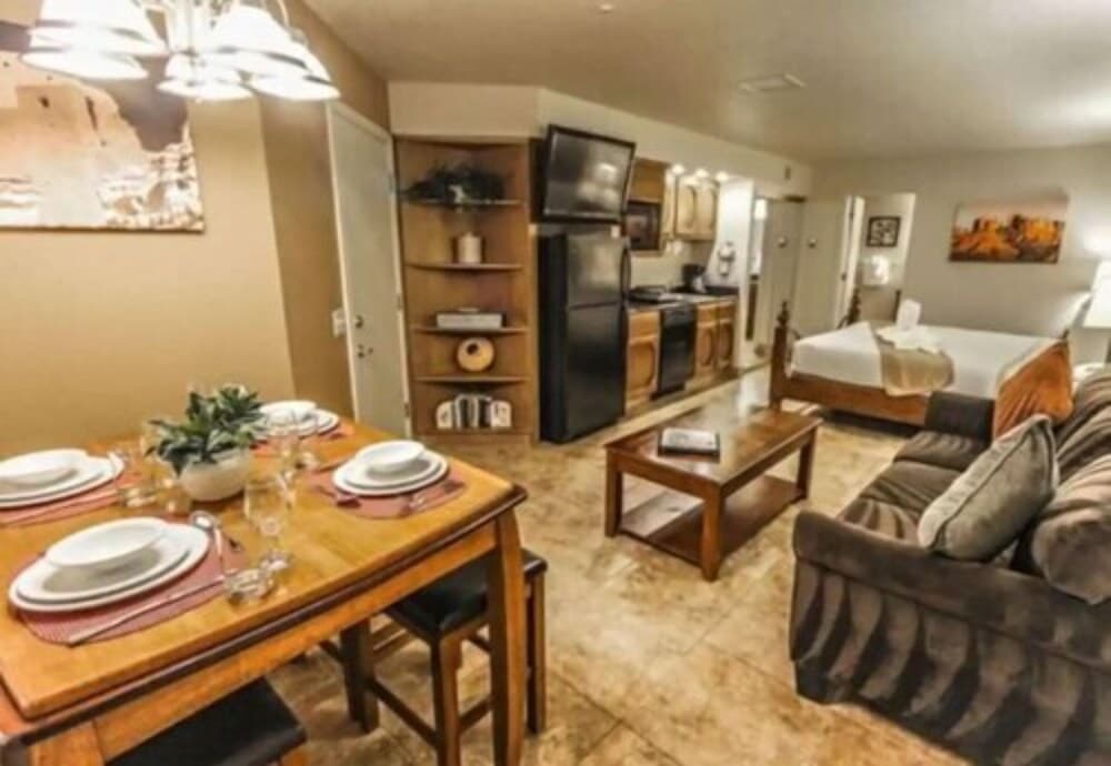 Sedona Private 2 Level Suite for 10 ppl