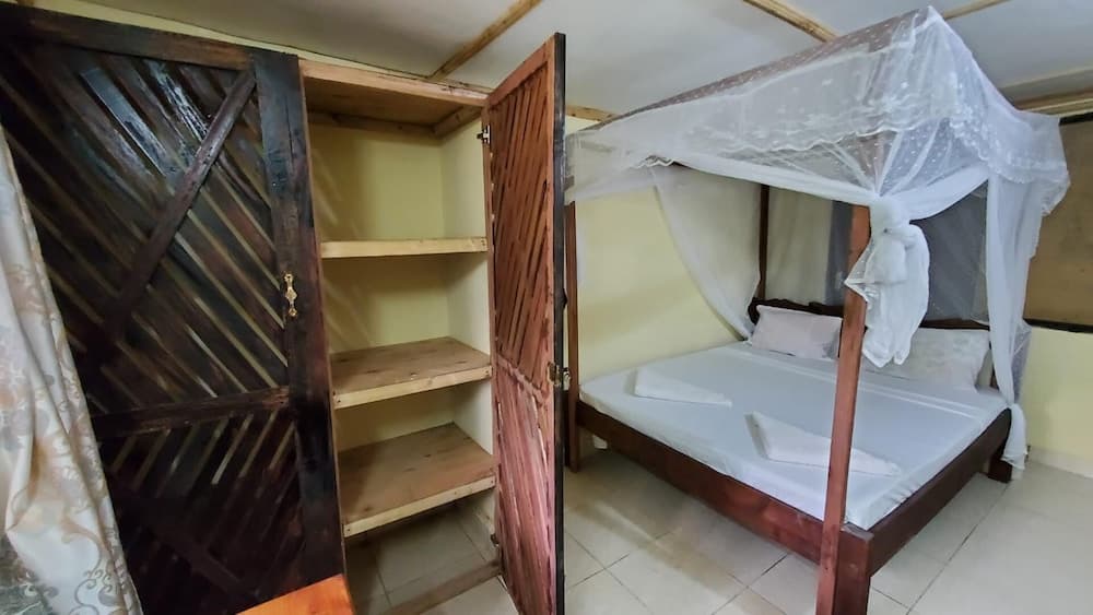 Lovely 4-bed Villa Family Oriented or a Smallgroup